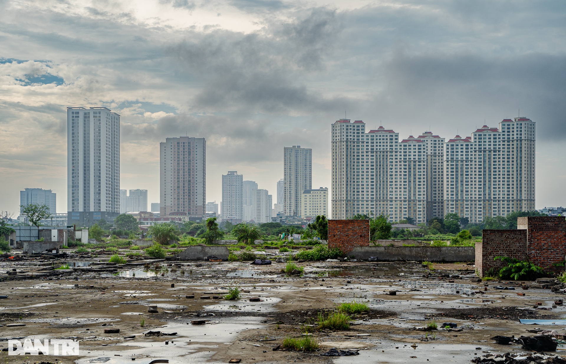 Những công viên nghìn tỷ trên đất vàng Hà Nội bị bỏ hoang - 7 Những công viên nghìn tỷ trên đất vàng Hà Nội bị bỏ hoang - 7