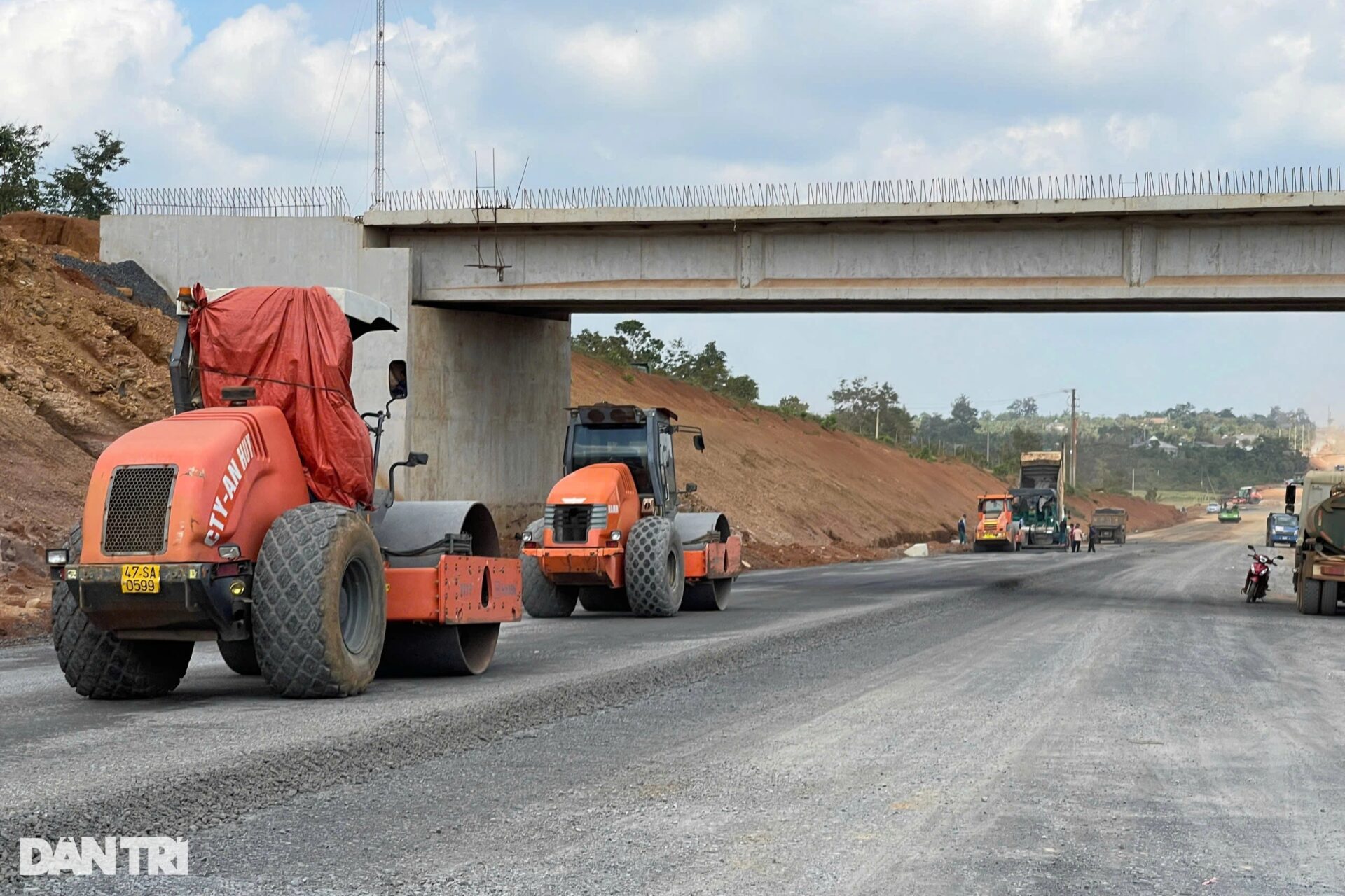 Cao tốc Khánh Hòa - Buôn Ma Thuột xin được điều phối hơn 130.000m3 đá - 2