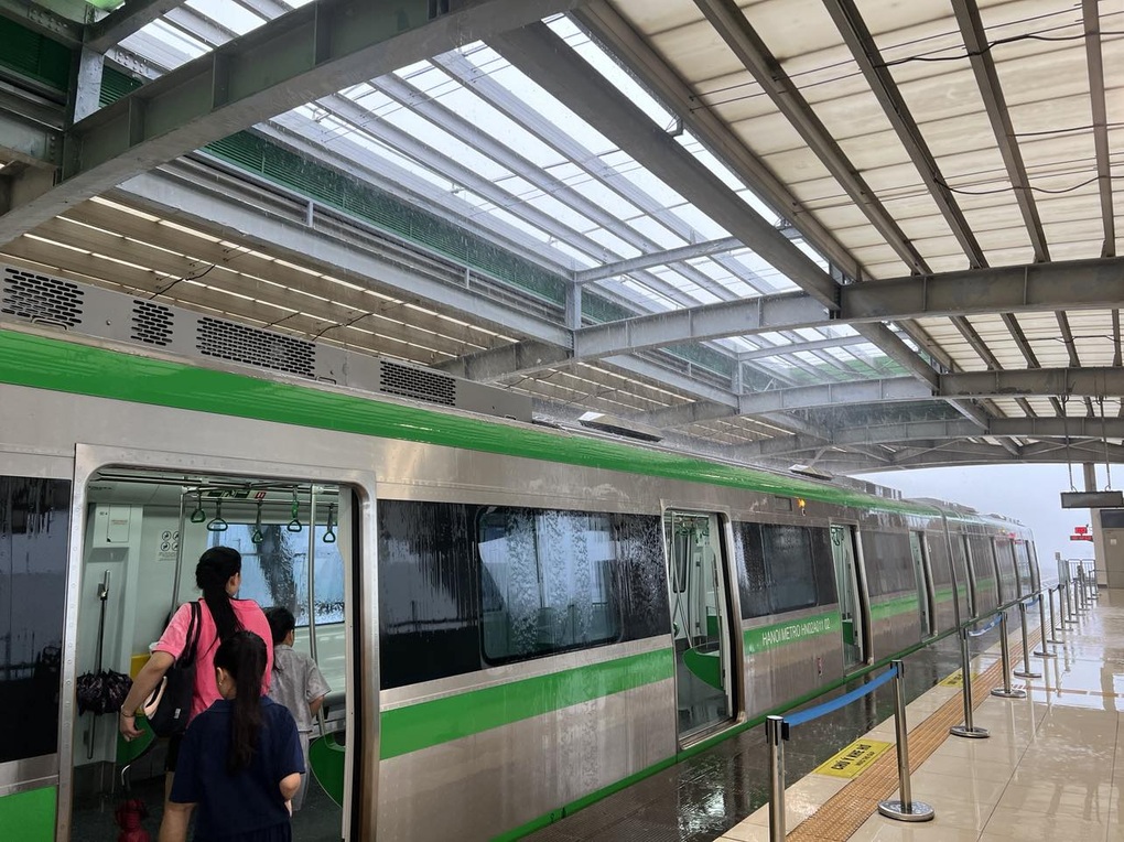 Vụ ga metro Cát Linh - Hà Đông thủng mái: Hà Nội metro nhận trách nhiệm - 1 Vụ ga metro Cát Linh - Hà Đông thủng mái: Hà Nội metro nhận trách nhiệm - 1