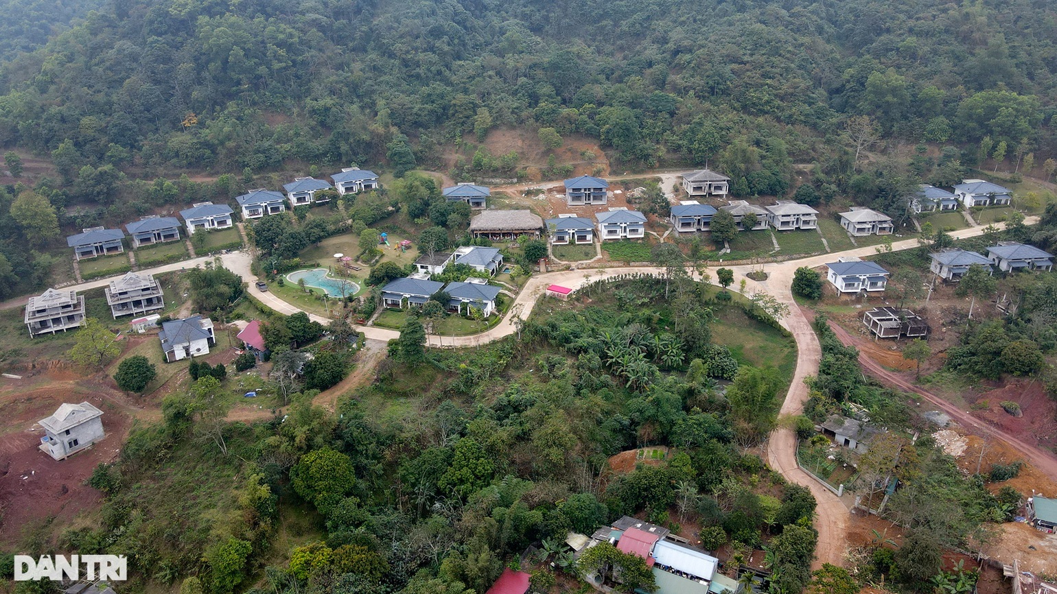 Đấu giá quyền khai thác 9 mỏ đất san lấp trên địa bàn tỉnh Hòa Bình - 1