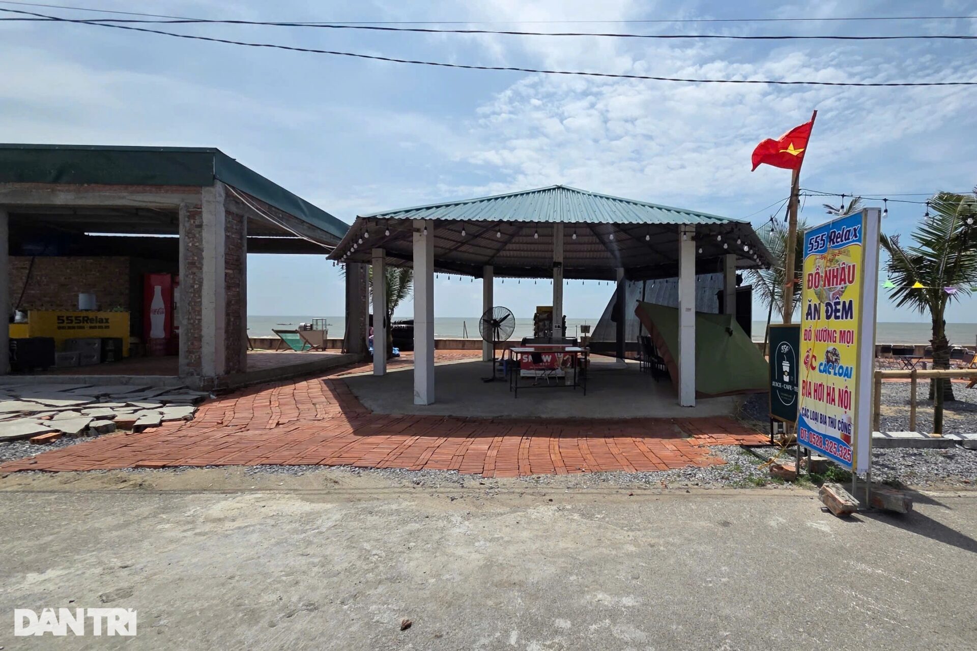 Loạt công trình trái phép tại khu du lịch nổi tiếng ở Thanh Hóa - 1