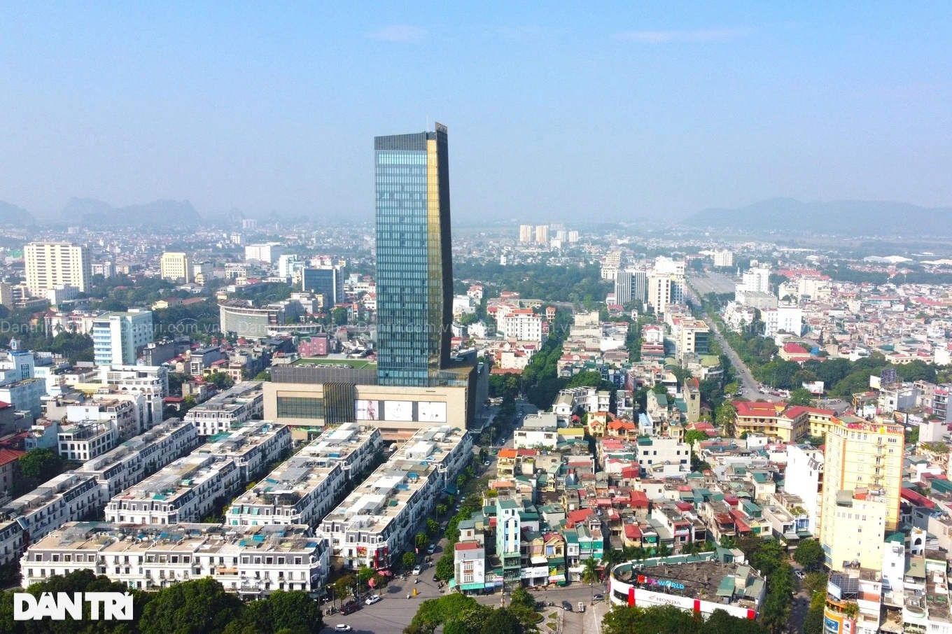 Gần 500 cán bộ, công chức ở Thanh Hóa xin nghỉ hưu trước tuổi - 1