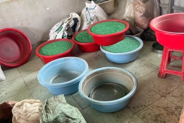 Vụ đường dây thuốc giả ở Thanh Hóa: Phát hiện nhiều cửa hiệu bán thuốc giả - 3