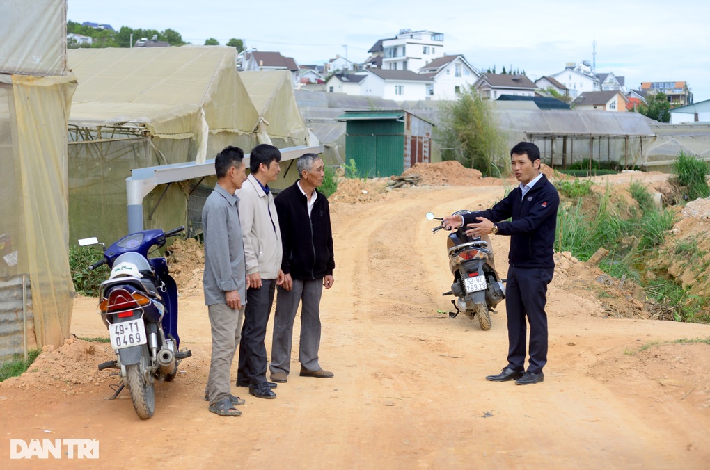 Người Đà Lạt hiến đất tiền tỷ để mở đường - 2