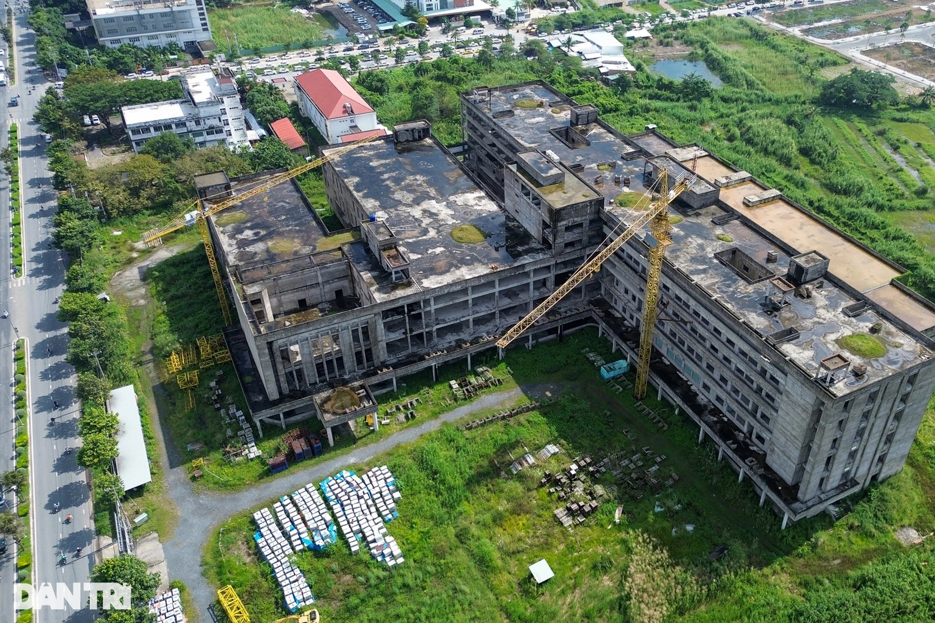 Vì sao bệnh viện 1.700 tỷ đồng ở Cần Thơ bị đắp chiếu? - 1 Vì sao bệnh viện 1.700 tỷ đồng ở Cần Thơ bị đắp chiếu? - 1